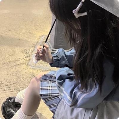 凸槌俏女警